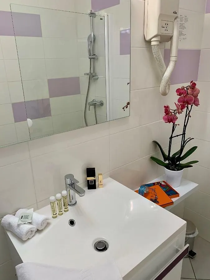 Hotel Brun Saint-Lattier